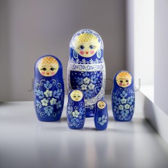 Матрешка "Новый жемчуг" 5 кукольная, высота самой большой куклы 18см , диаметр 8см.Арт.М-10216